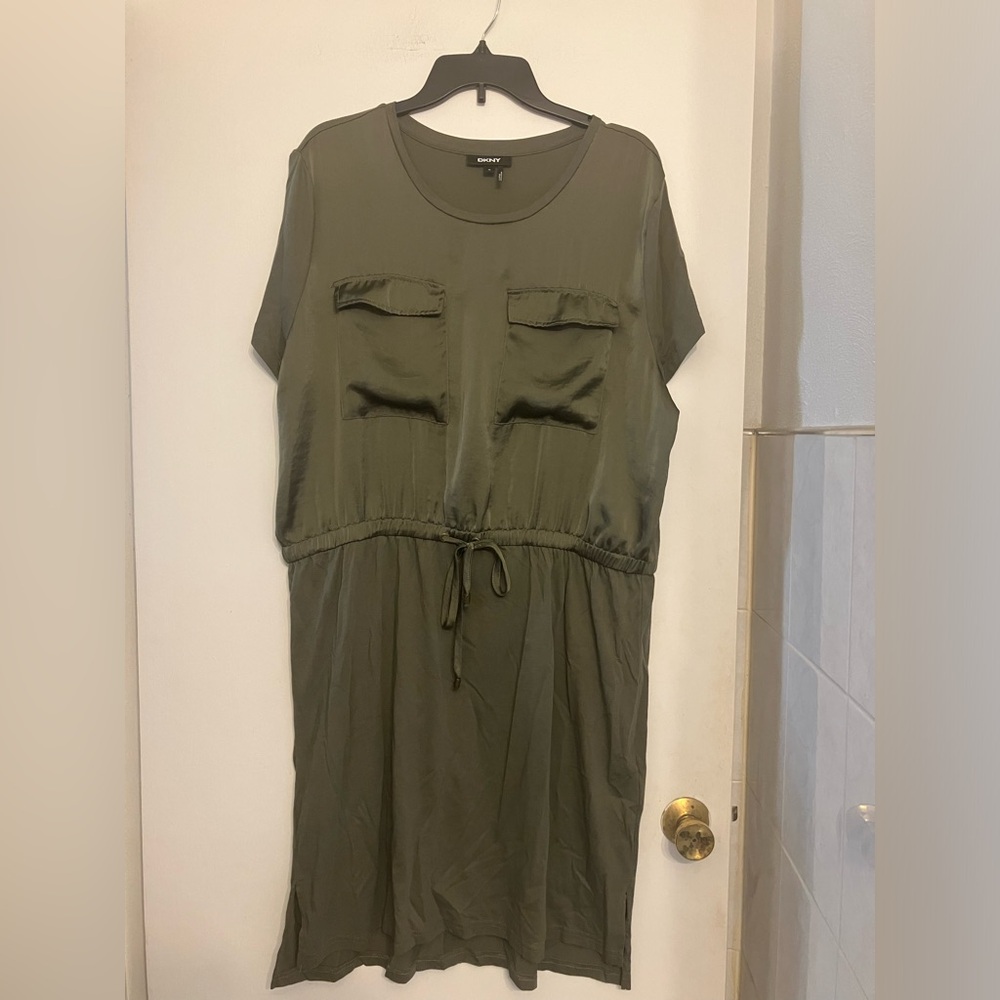 DKNY blouson style shirt dress in olive green tie waist